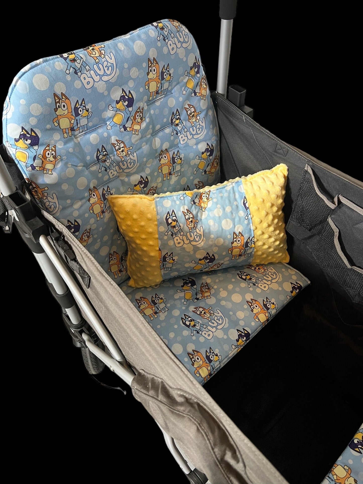 Larktale Caravan Seat Covers, Character Larktale Seat Covers, Bluey Bubbles